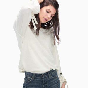 NWT Splendid Women's Madison Avenue Grommet Sweatshirt White Medium $100 E074